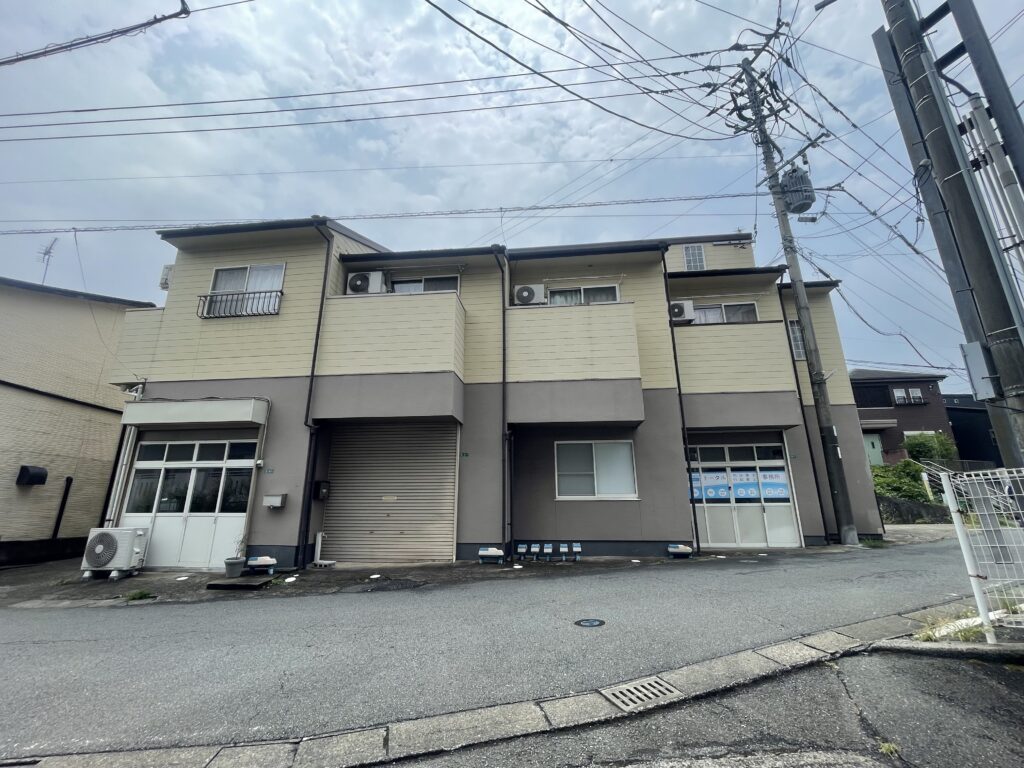 (株)BILING (株)BILING