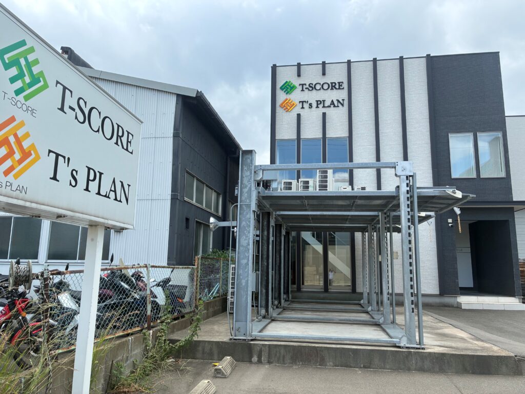 (株)T-SCORE (株)T-SCORE